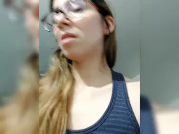 LittleSammy  live sex cam