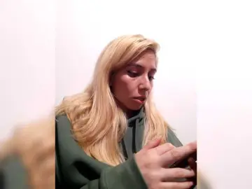 LittleSammy  live sex cam