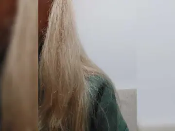 LittleSammy  live sex cam