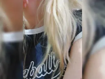 LittleSammy  live sex cam
