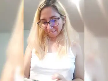 LittleSammy  live sex cam