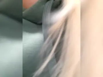 LittleSammy  live sex cam