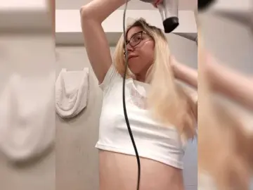 LittleSammy  live sex cam