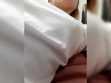 LittleSammy  live sex cam