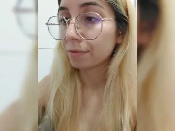 LittleSammy  live sex cam