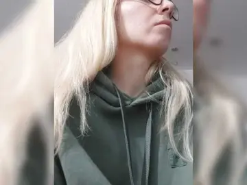LittleSammy  live sex cam