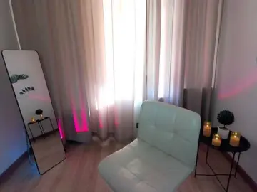MirandaQueen  live sex cam