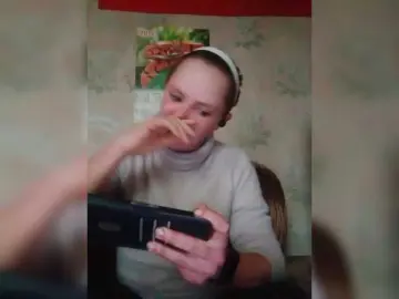 REPTILIAY  live sex cam