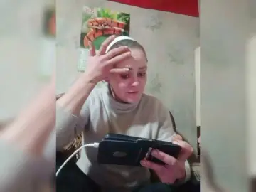 REPTILIAY  live sex cam