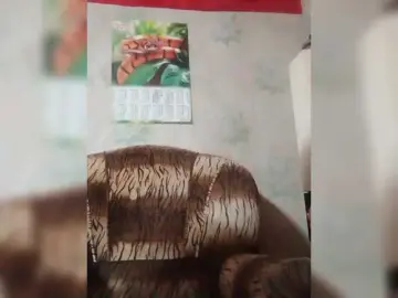 REPTILIAY  live sex cam