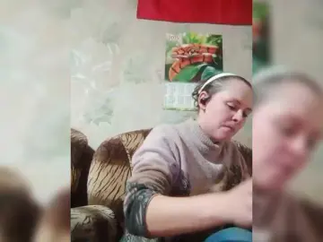 REPTILIAY  live sex cam