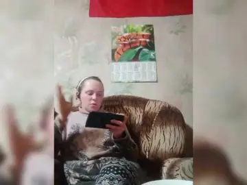 REPTILIAY  live sex cam