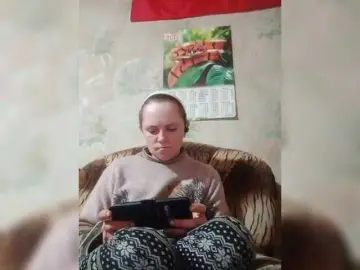 REPTILIAY  live sex cam