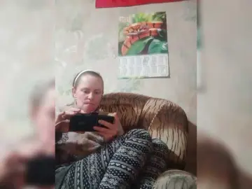 REPTILIAY  live sex cam