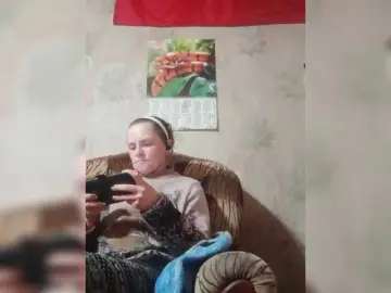 REPTILIAY  live sex cam