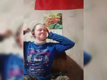 REPTILIAY  live sex cam