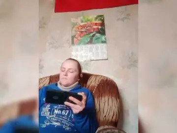 REPTILIAY  live sex cam