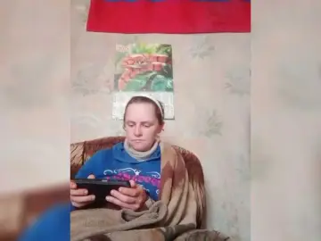 REPTILIAY  live sex cam