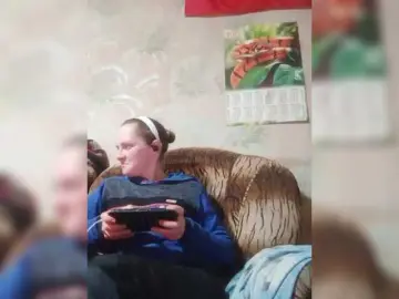 REPTILIAY  live sex cam