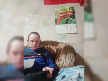 REPTILIAY  live sex cam