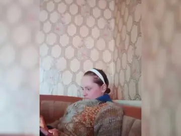 REPTILIAY  live sex cam