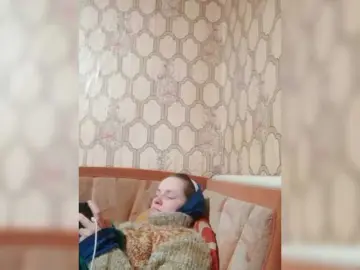 REPTILIAY  live sex cam