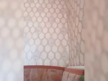 REPTILIAY  live sex cam