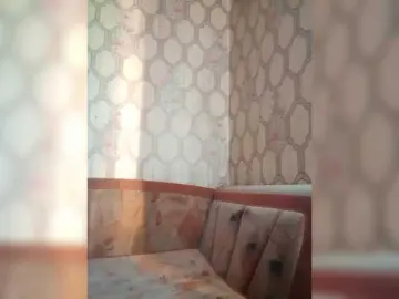 REPTILIAY  live sex cam