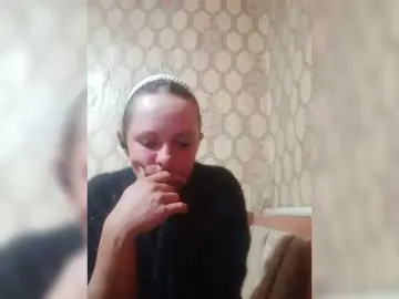 REPTILIAY  live sex cam
