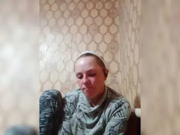 REPTILIAY  live sex cam