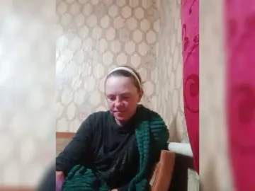 REPTILIAY  live sex cam