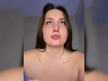 SweetyW-  live sex cam