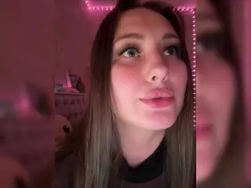 SweetyW-  live sex cam