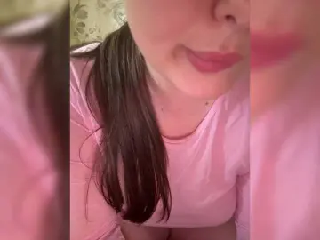 SweetyW-  live sex cam