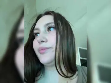 SweetyW-  live sex cam