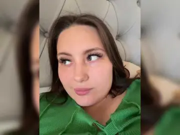 SweetyW-  live sex cam
