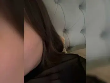 SweetyW-  live sex cam