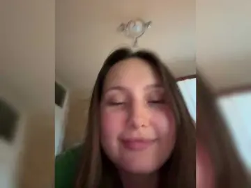 SweetyW-  live sex cam