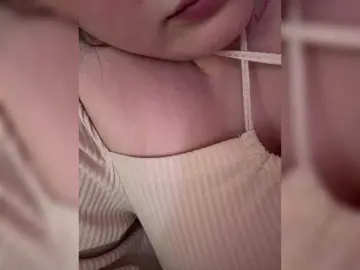 SweetyW-  live sex cam