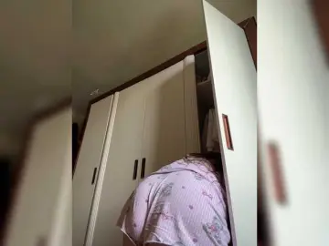 SweetyW-  live sex cam