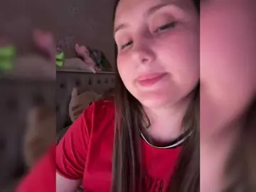 SweetyW-  live sex cam