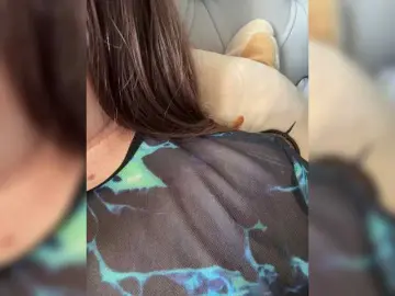 SweetyW-  live sex cam