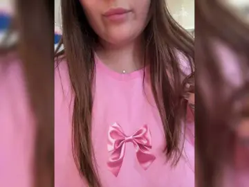 SweetyW-  live sex cam