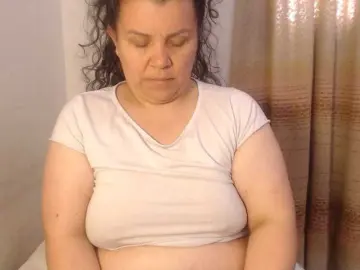 Agathamiller  live sex cam