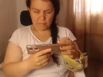 Agathamiller  live sex cam