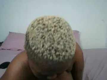 BIGTITTISXX  live sex cam