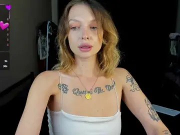 MistikDoll  live sex cam