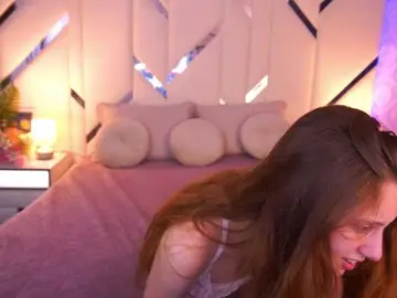 CuteeFoxy  live sex cam