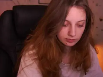 CuteeFoxy  live sex cam
