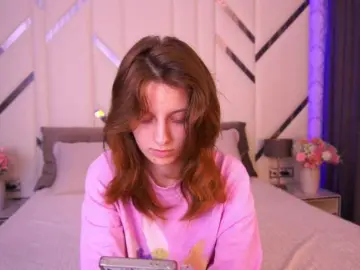 CuteeFoxy  live sex cam
